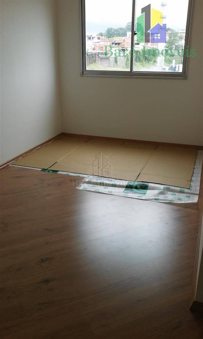 Apartamento à venda com 2 quartos, 45m² - Foto 2