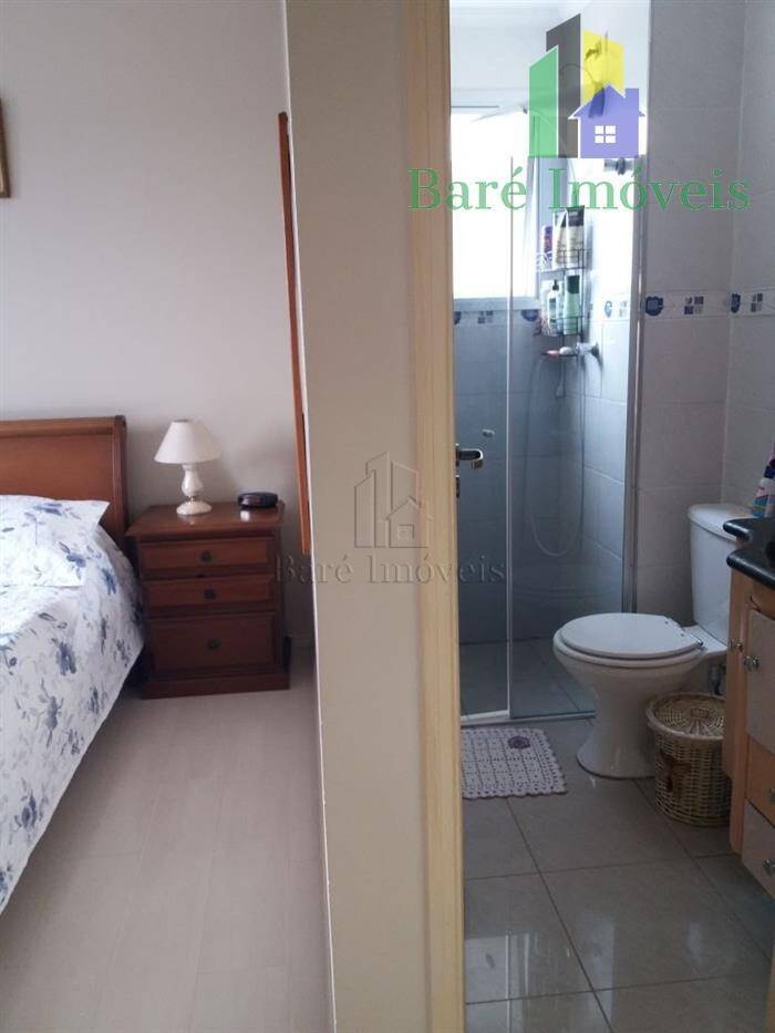 Apartamento à venda com 3 quartos, 80m² - Foto 1