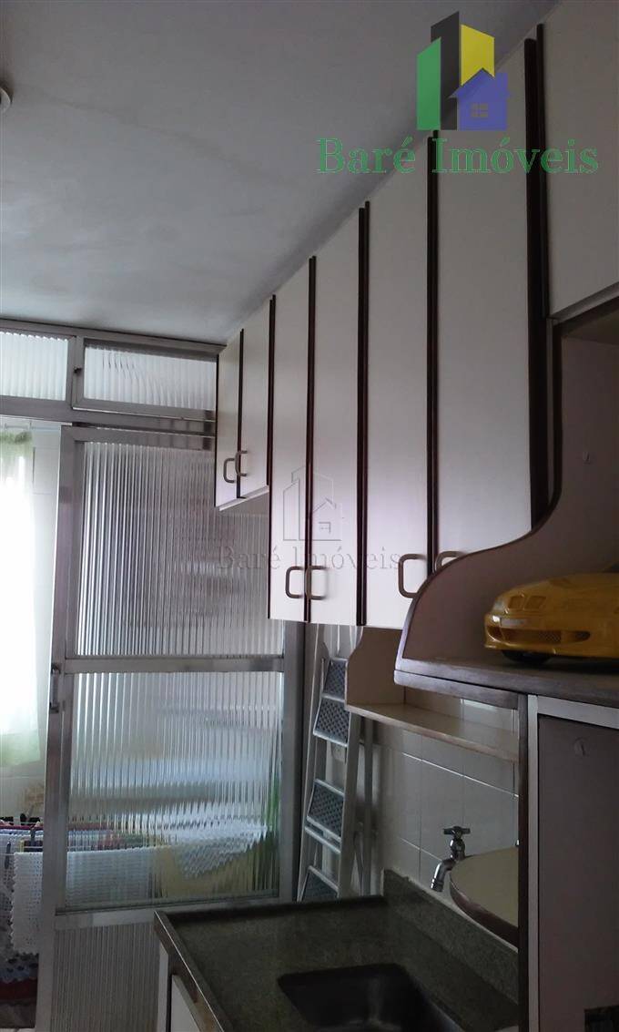 Apartamento à venda com 2 quartos, 58m² - Foto 3