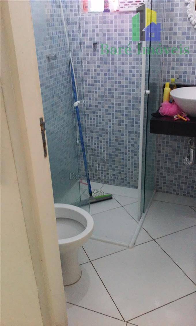 Casa à venda com 2 quartos, 150m² - Foto 8