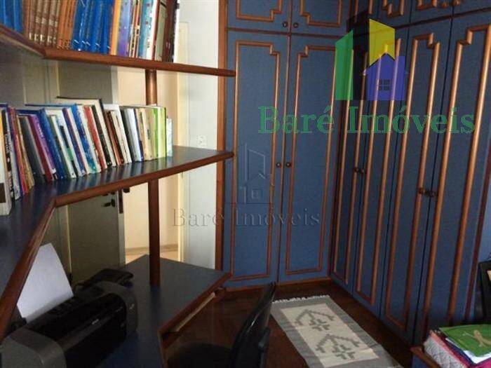 Apartamento à venda com 4 quartos, 198m² - Foto 1