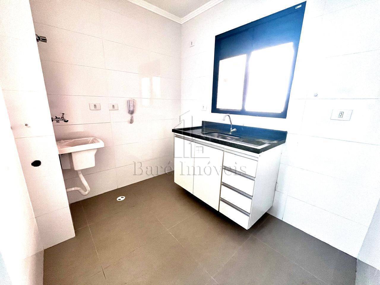 Apartamento à venda com 2 quartos, 38m² - Foto 3